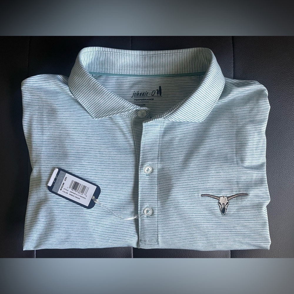 NWT Johnnie-O Mens M Medium Bulls Bay Golf Club Charleston Polo Lyndonn Stripe